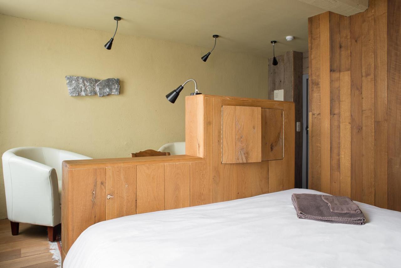 Poeziehotel Surplace - 15 Min Van Pairi Daiza & Industriezone Ghislenghien Bever Esterno foto