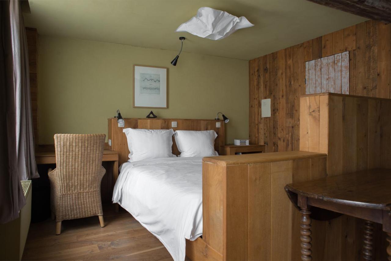 Poeziehotel Surplace - 15 Min Van Pairi Daiza & Industriezone Ghislenghien Bever Esterno foto