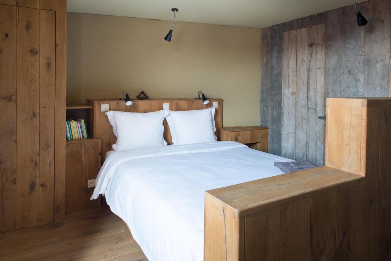 Poeziehotel Surplace - 15 Min Van Pairi Daiza & Industriezone Ghislenghien Bever Esterno foto